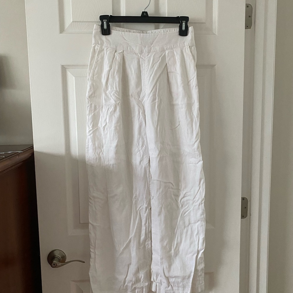 Abercrombie & Fitch White Skirt